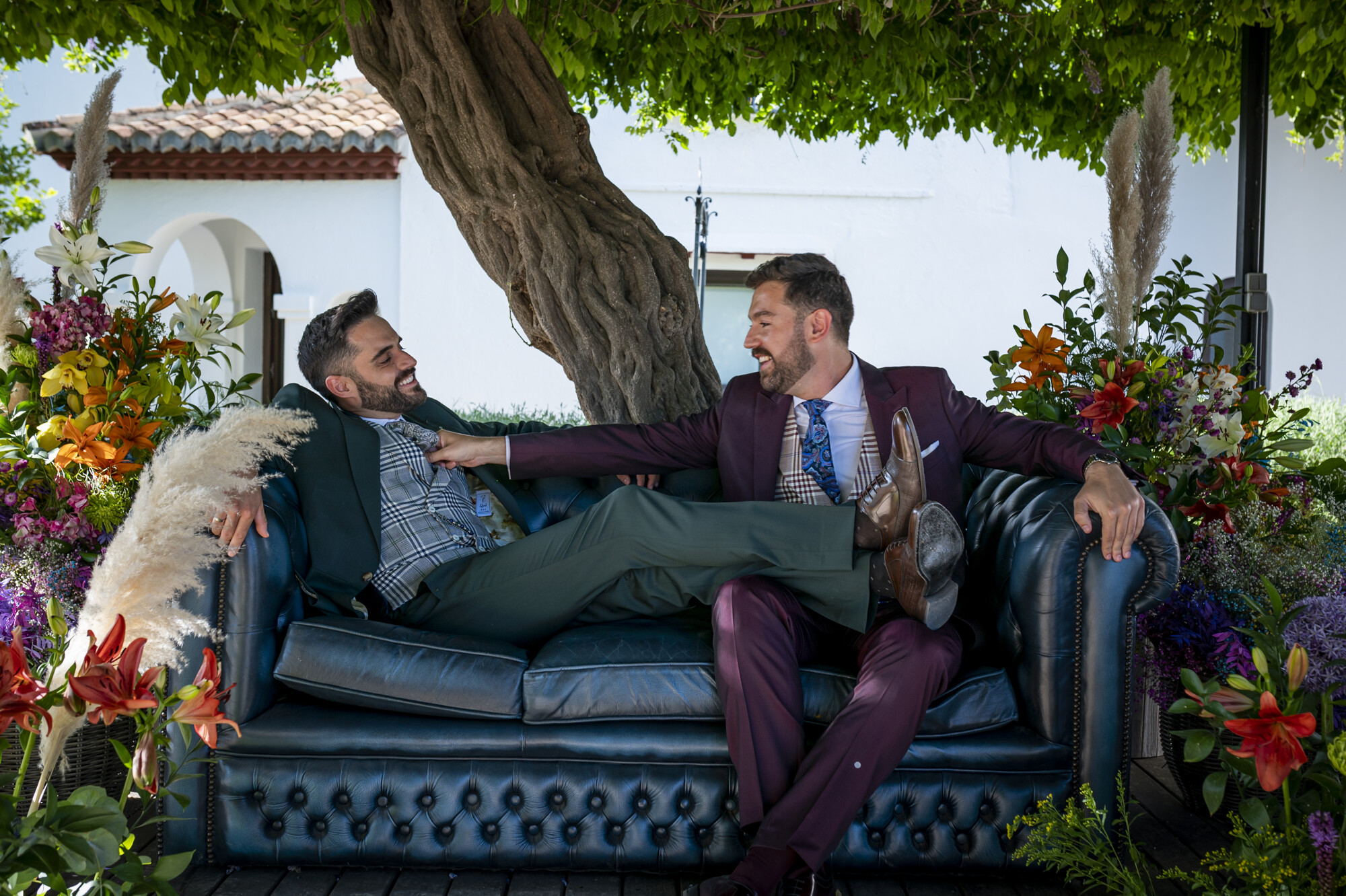 Fotografo de bodas en Granada Boda en Granada, decoración de bodas, sofa chester
